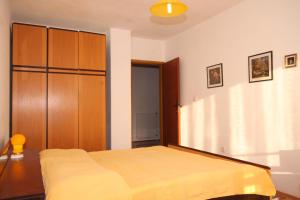 Apartments with a parking space Valbandon, Fazana - 7259