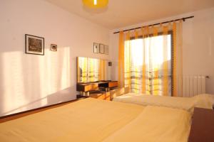 Apartments with a parking space Valbandon, Fazana - 7259