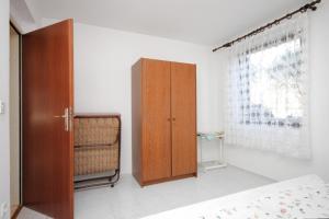 Apartments with a parking space Medulin - 7209