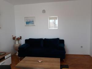 Apartments with a parking space Fazana - 7281