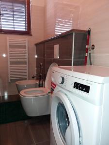 Apartments with a parking space Fazana - 7281