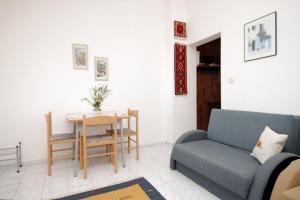 Apartments with a parking space Liznjan, Medulin - 7224