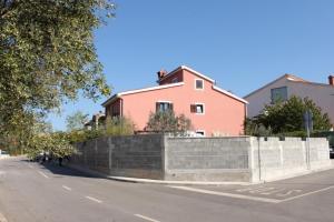 Apartments for families with children Fazana - 7255