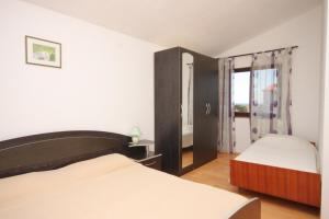 Apartments with a parking space Liznjan, Medulin - 7214