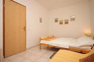 Apartments with WiFi Pomer, Medulin - 7294