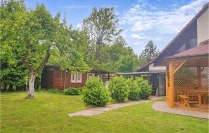 Cozy Apartment In Dominikowo With Wifi