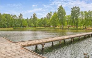 Cozy Apartment In Dominikowo With Wifi