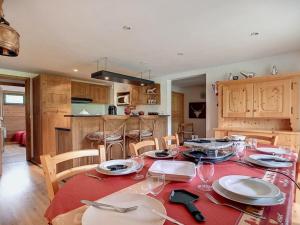 Appartements Appartement spacieux et confortable A proximite des pistes Balcon WIFI - FR-1-344-771 : photos des chambres