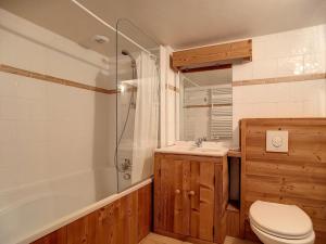 Appartements Appartement spacieux et confortable A proximite des pistes Balcon WIFI - FR-1-344-771 : photos des chambres