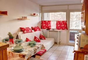 Marcolski Home - Schuss 1