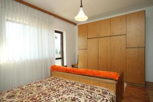 Apartments with a parking space Valbandon, Fazana - 7307