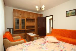 Apartments with a parking space Valbandon, Fazana - 7307