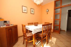Family friendly house with a swimming pool Presika, Labin - 7363