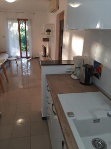 Apartments with parking space Presika, Labin - 7390