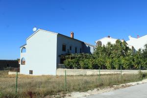 Apartments with a parking space Stinjan, Pula - 7369