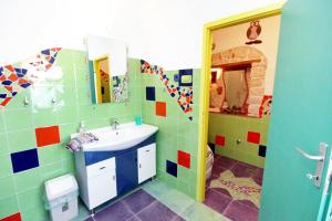 Family friendly house with a swimming pool Valtura, Pula - 7325