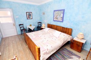 Family friendly house with a swimming pool Valtura, Pula - 7324