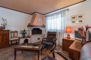 Family-friendly apartments with swimming pool Krnica, Marcana - 7357