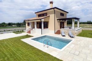 Family friendly house with a swimming pool Kanfanar, Central Istria - Sredisnja Istra - 7330 - 4hvězdičkové hotely ve městě Kanfanar