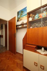 Apartments with a parking space Pula - 7321