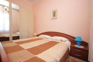 Apartments with a swimming pool Sveti Bartul, Labin - 7392