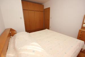 Apartments with parking space Presika, Labin - 7390