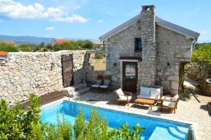 Three Sisters, absolutely unique stone houses, 200 m from the beach - Rudine