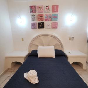 2 bedroom apartment with ac Wi-Fi best location!