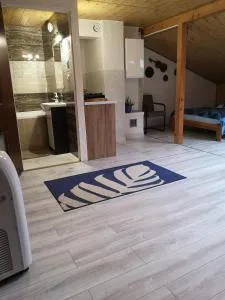 Apartament fort Owcza Góra na poddaszu - Gołoqłowy