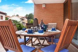 A due passi dal lago - لافينو