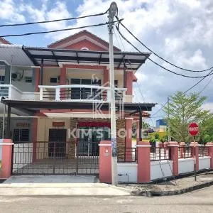 Kim’s Home - Homey At Your Stay - Kampong Relau