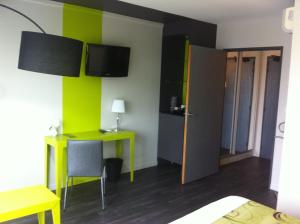 Hotels Golf Hotel Colvert - Room Service Disponible : photos des chambres