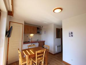 Appartement 30m² proche pistes avec terrasse à Chamrousse - FR-1-549-101