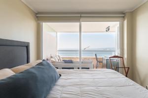 Neptuno Apartment 2BR WSea View & Parking