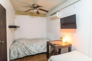 Departamento GRANDE con 2 recamaras con aire 5 camas wifi 115mb, cocina .Cochera techada, #4