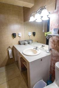 Departamento GRANDE con 2 recamaras con aire 5 camas wifi 115mb, cocina .Cochera techada, #4