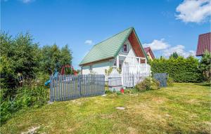 2 Bedroom Amazing Home In Lubiatowo