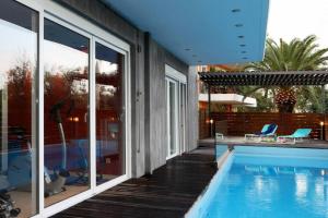 The Love suite 1 Athens Riviera