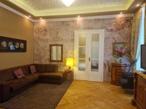 One-Bedroom Apartment with Balcony - Gonzagagasse 3, 1010 Vienna room in Urban Flats Vienna City Center