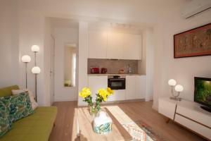 Lovely beachfront apartment in Calahonda