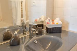 Appartements The one - Cosy T2 Check-in 24/24 Fibre Parking : photos des chambres