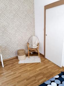 Appartements Appartement cosy entier, parking gratuit dans la rue : photos des chambres