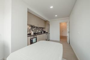 Gaia Terrace With Elevator by Vacationy