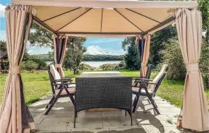 Nice Apartment In Wolin With Wifi - Wiejkowo