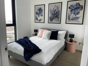 Lux 3 Bedroom Apartment in Southbank