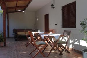 Apartments by the sea Milna, Hvar - 8795