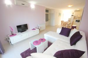 Apartments with a parking space Cavtat, Dubrovnik - 9041