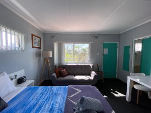 Dukes Plantation Retro Motel