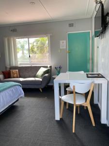 Dukes Plantation Retro Motel