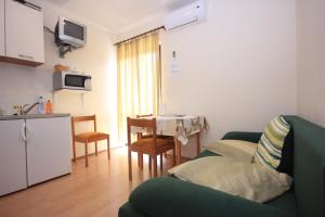 Apartments by the sea Soline, Dubrovnik - 8825